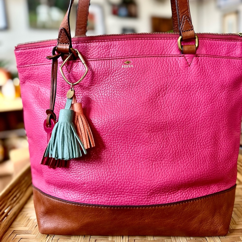 Fossil Sydney Pink Pebbled Leather Zip Tote Brown Trim